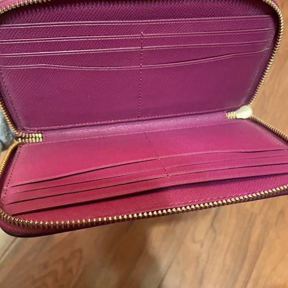 Coach Wallet - Picture 3 of 4